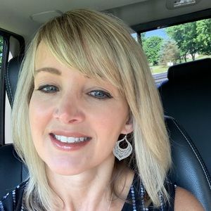 Meet your Posher, Aimee